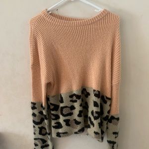 Super cute sweater - leopard print